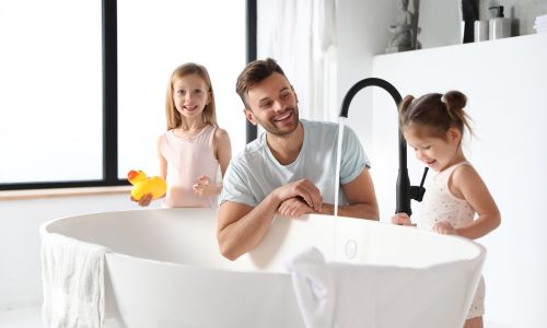 Czy warto mieć zmiękczacz wody? 7 rzeczy, które zmieni miękka woda (i 3, których się nie spodziewasz!)